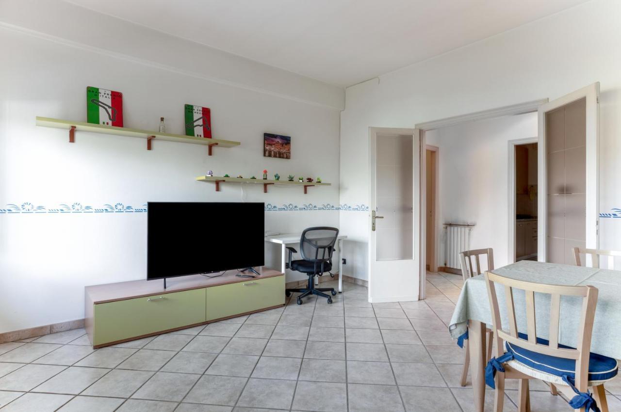 Lucca Roomy Apartment With Balcony And Parking! Kültér fotó