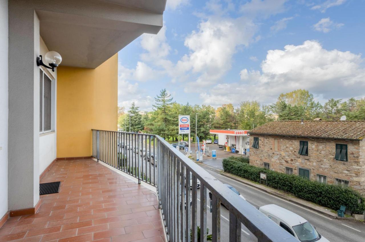 Lucca Roomy Apartment With Balcony And Parking! Kültér fotó